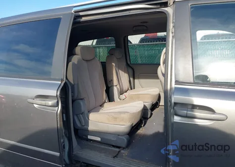 2010 Kia Sedona Lx z USA, uszkodzony, nr VIN KNDMG4C38A6330588